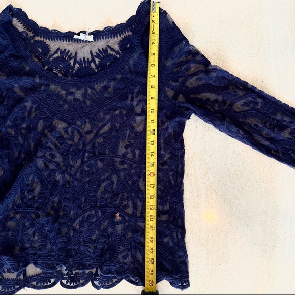 πHOST PICKπ Capri Sioni Sheer Embroidered Top - Picture 8 of 9